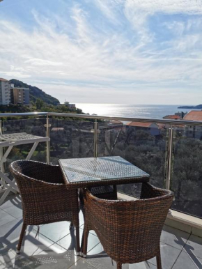 Sea view Becici Apartments